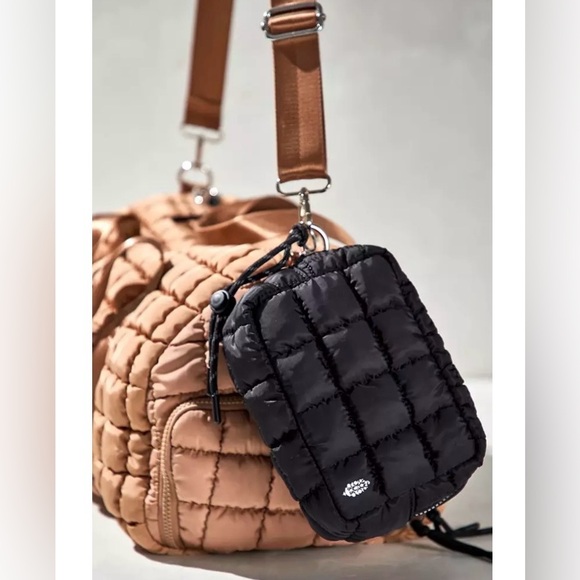 FP movement Black Essentials Quilted Nylon Waterproof Cosmetic Bag - Picture 3 of 16